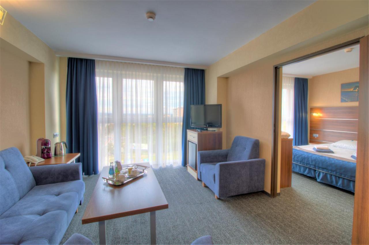 Hotel Tychy Eksteriør billede