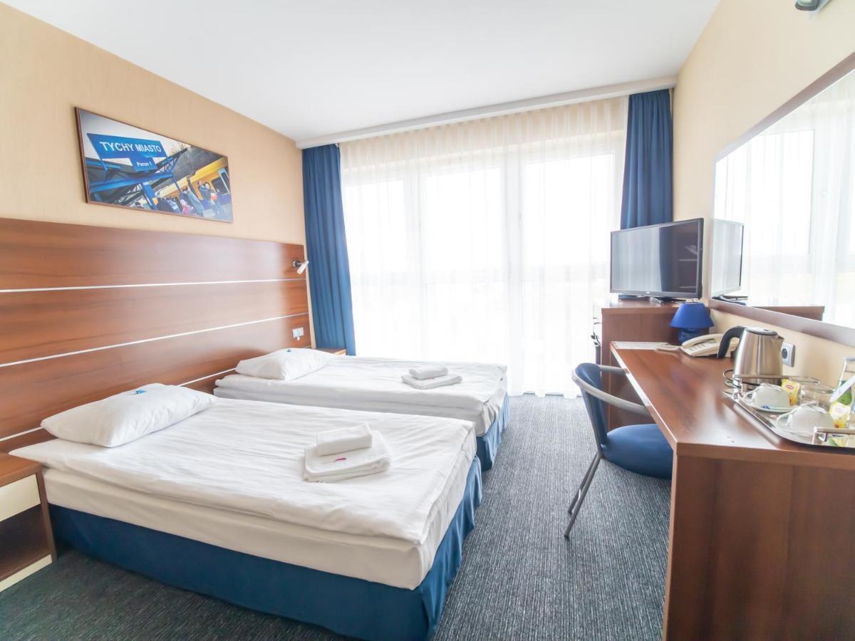 Hotel Tychy Eksteriør billede