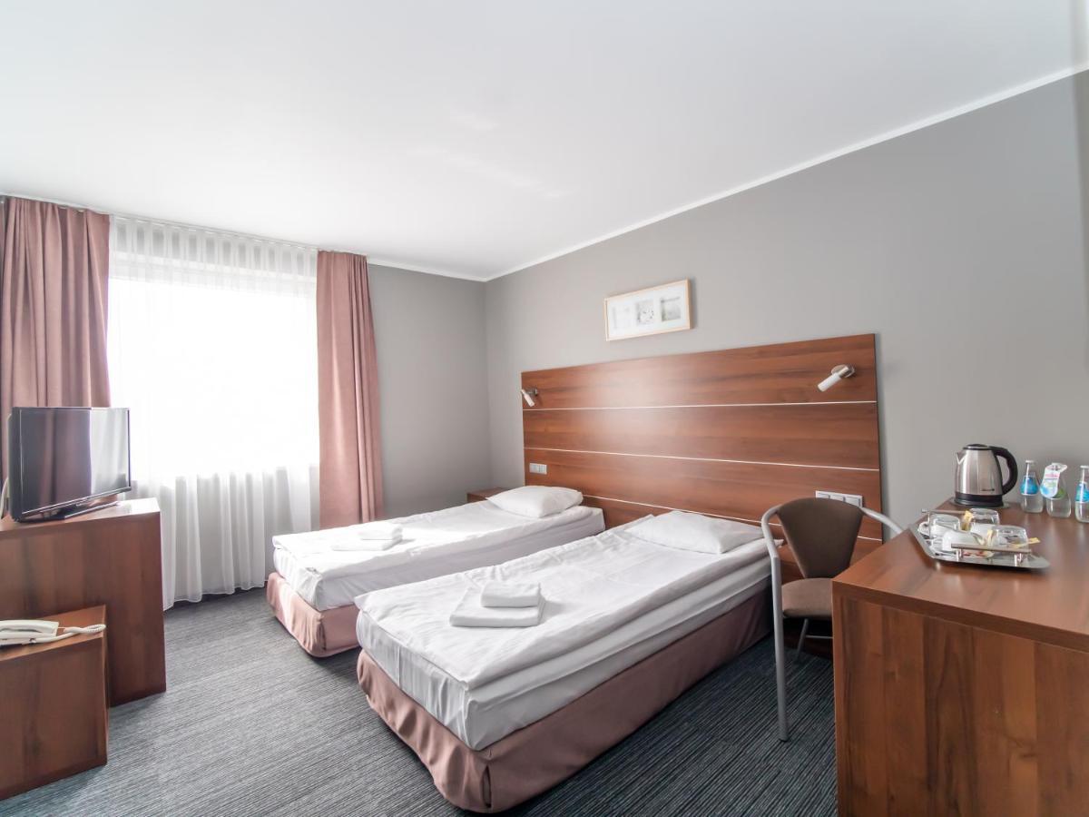 Hotel Tychy Eksteriør billede