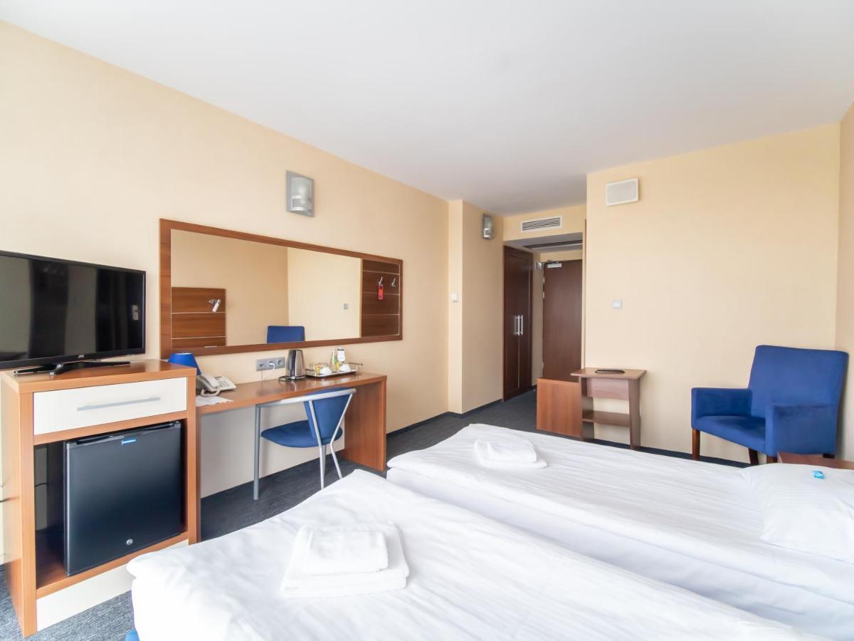 Hotel Tychy Eksteriør billede