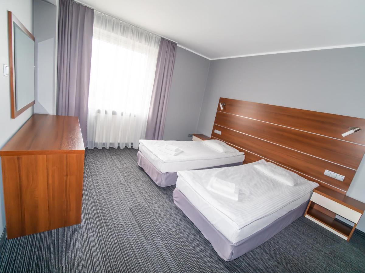 Hotel Tychy Eksteriør billede