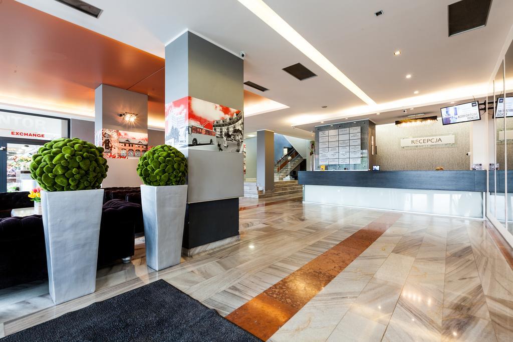 Hotel Tychy Eksteriør billede
