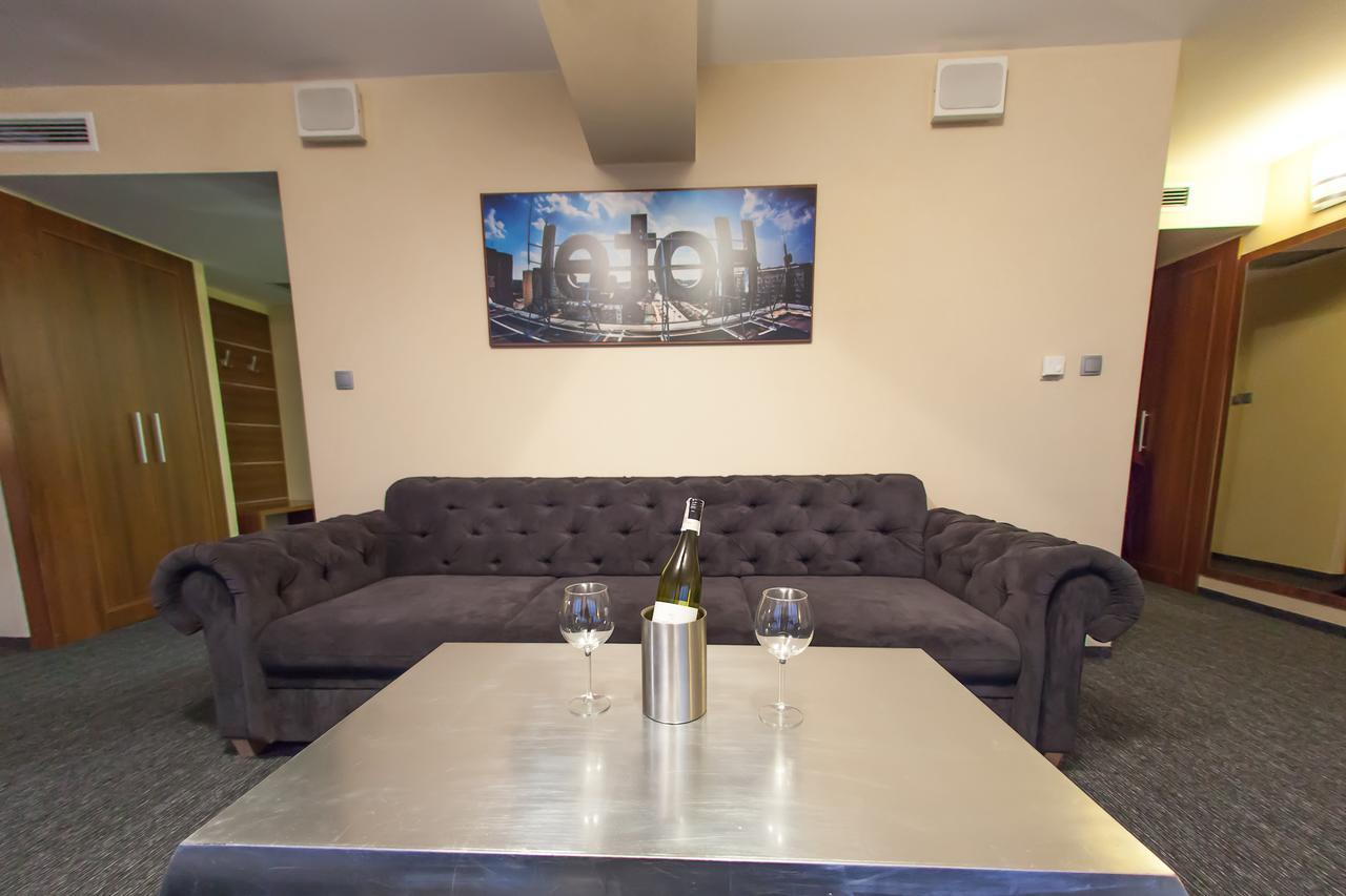 Hotel Tychy Eksteriør billede