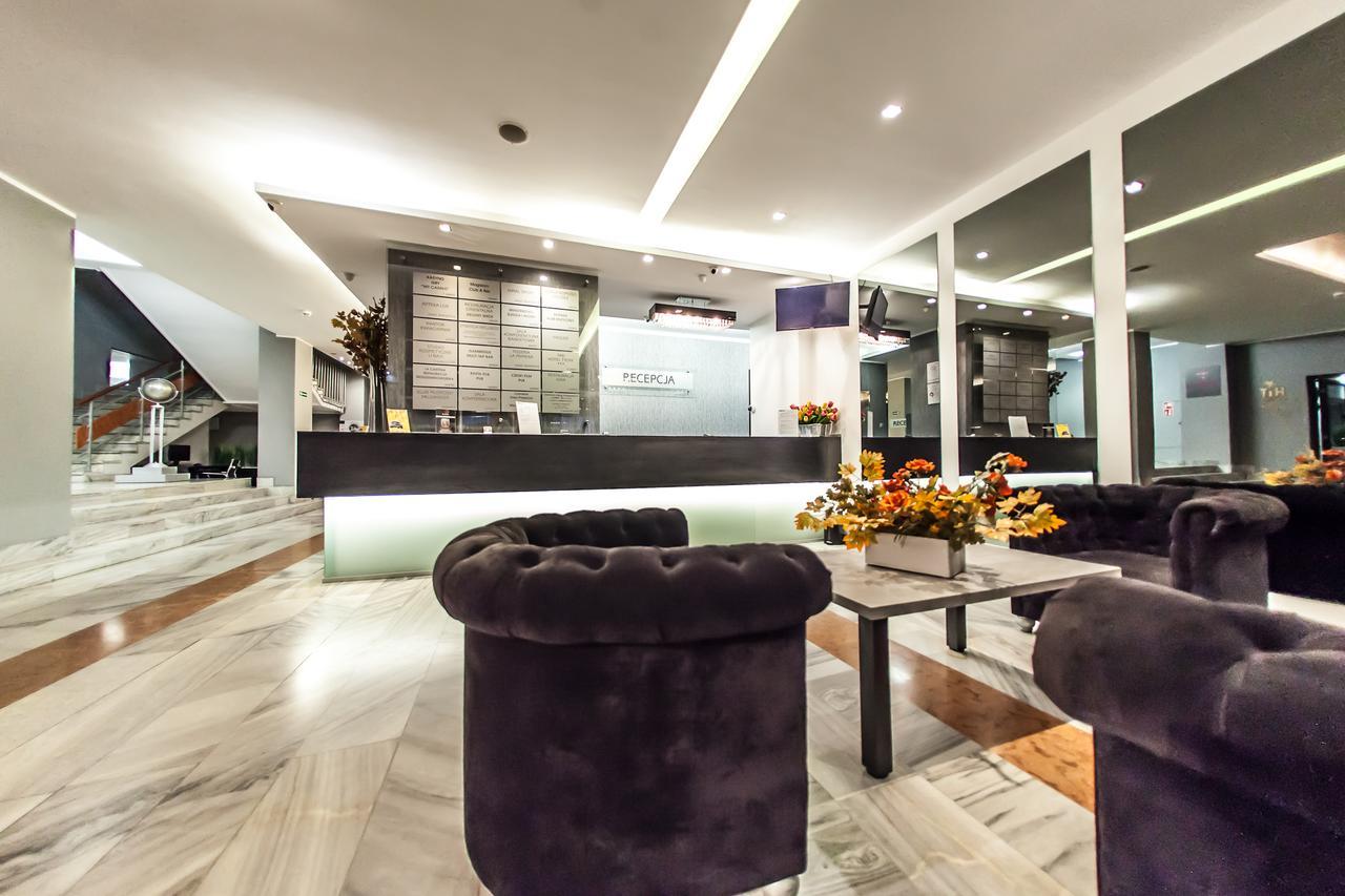 Hotel Tychy Eksteriør billede